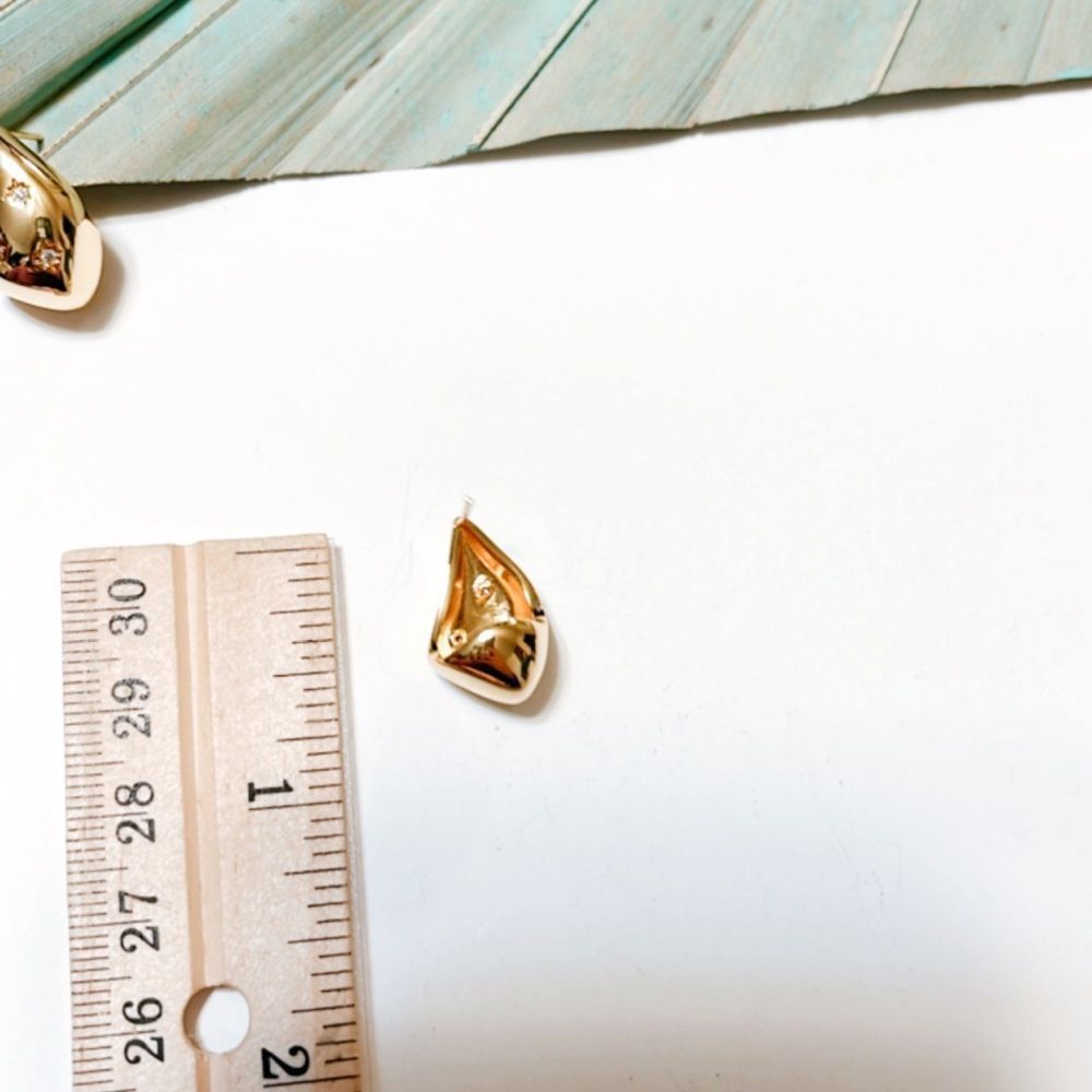 #121 Anthro huggie stud earrings in gold - Picture 4 of 5